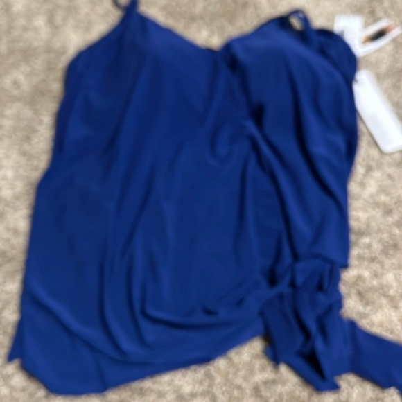 Magicsuits Swim top. - Picture 1 of 7